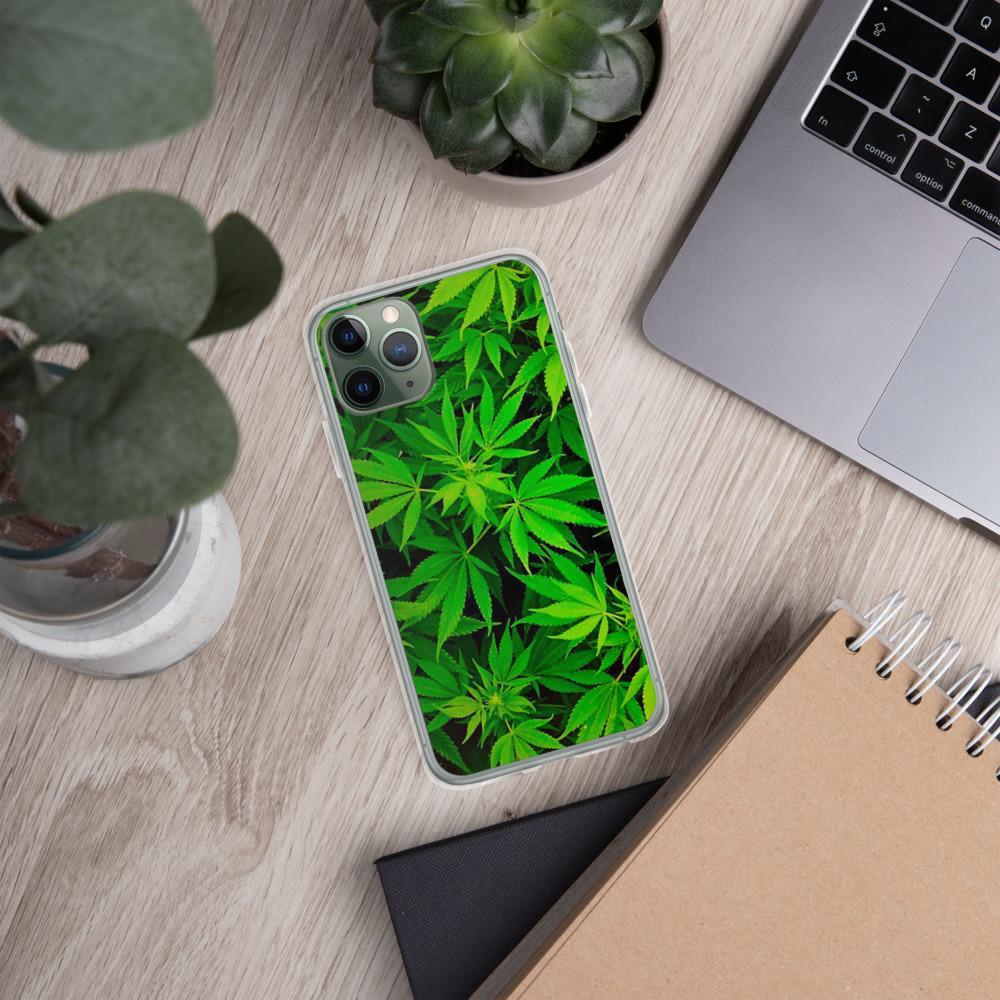 Leafy Luxury: Green Weed Phone Case! Elevate Your Style!