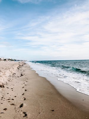 Find Your Zen: Why the Beach is Good for Your Mind & Body